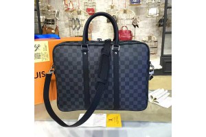 Louis Vuitton VOYAGE 3181