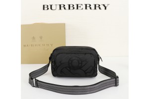 Burberry Messenger Bag A20354