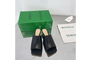 Bottega Veneta Sandals Black/ Green/...
