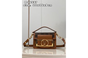 Louis Vuitton Nicolas Ghesquière Dauphine LV Circle Bag 