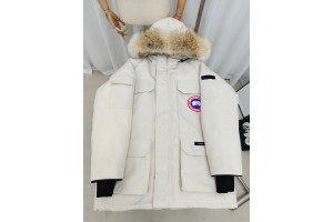 Canada Goose Classic Series Down Jacket