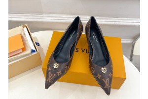 Louis Vuitton Pumps