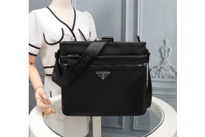 Prada Messenger Bag WM953 